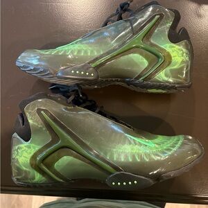 Nike Black and Green Sneakers